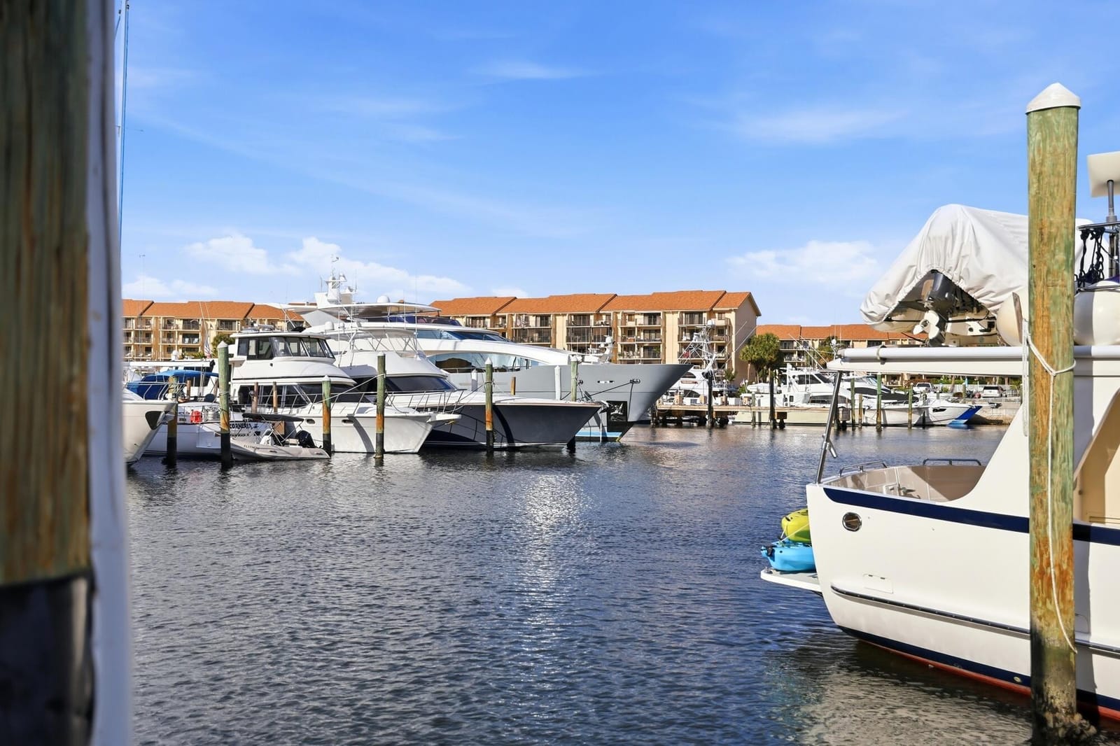 2101 Marina Isle Way 404, Jupiter, FL 33477 photo 14