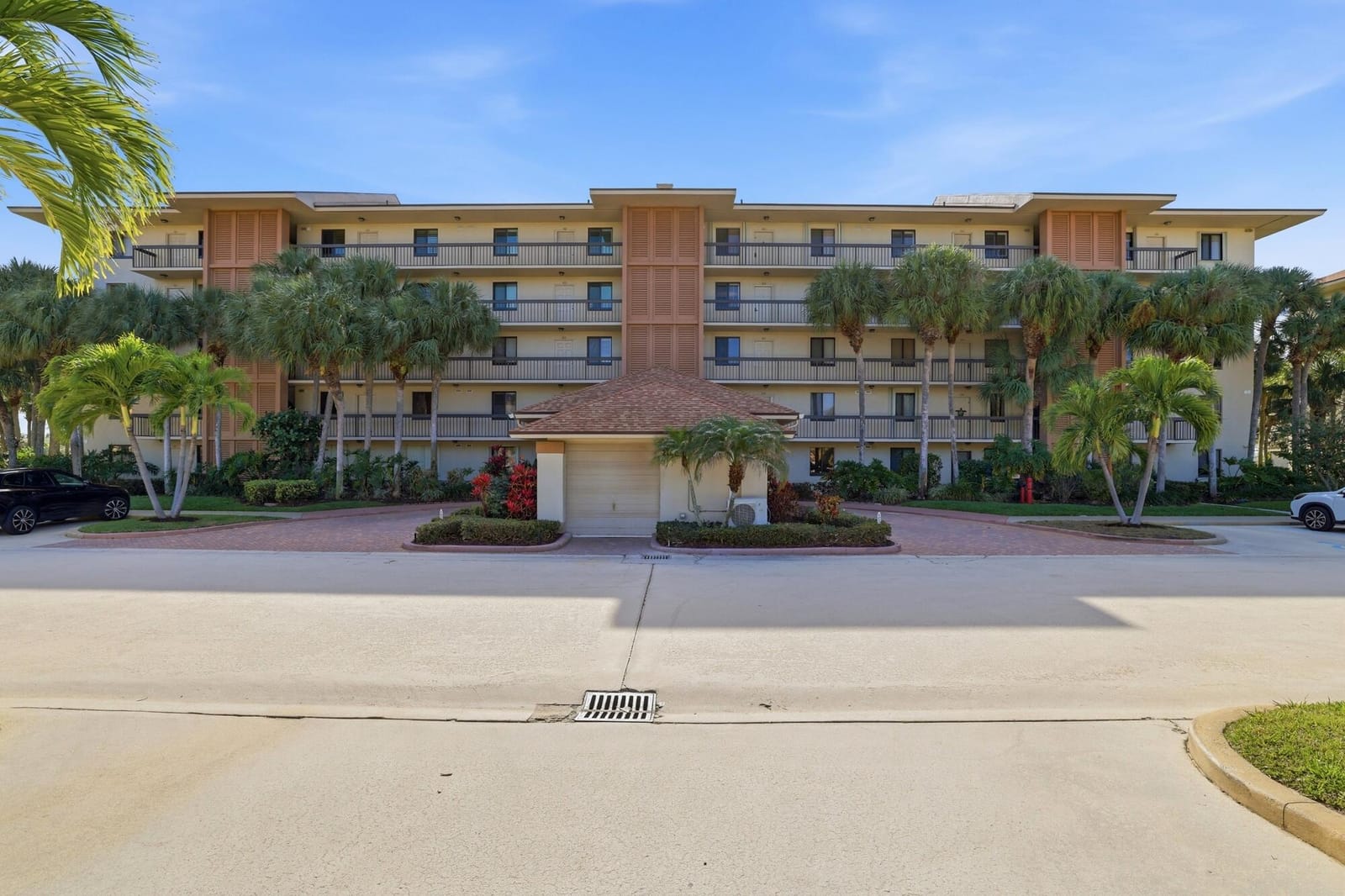 2101 Marina Isle Way 404, Jupiter, FL 33477 photo 17