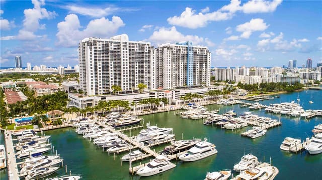 1800 Sunset Harbour Drive 2105, Miami Beach, FL 33139