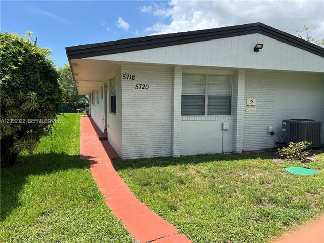 5718 Lincoln Street 5718, Hollywood, FL 33021