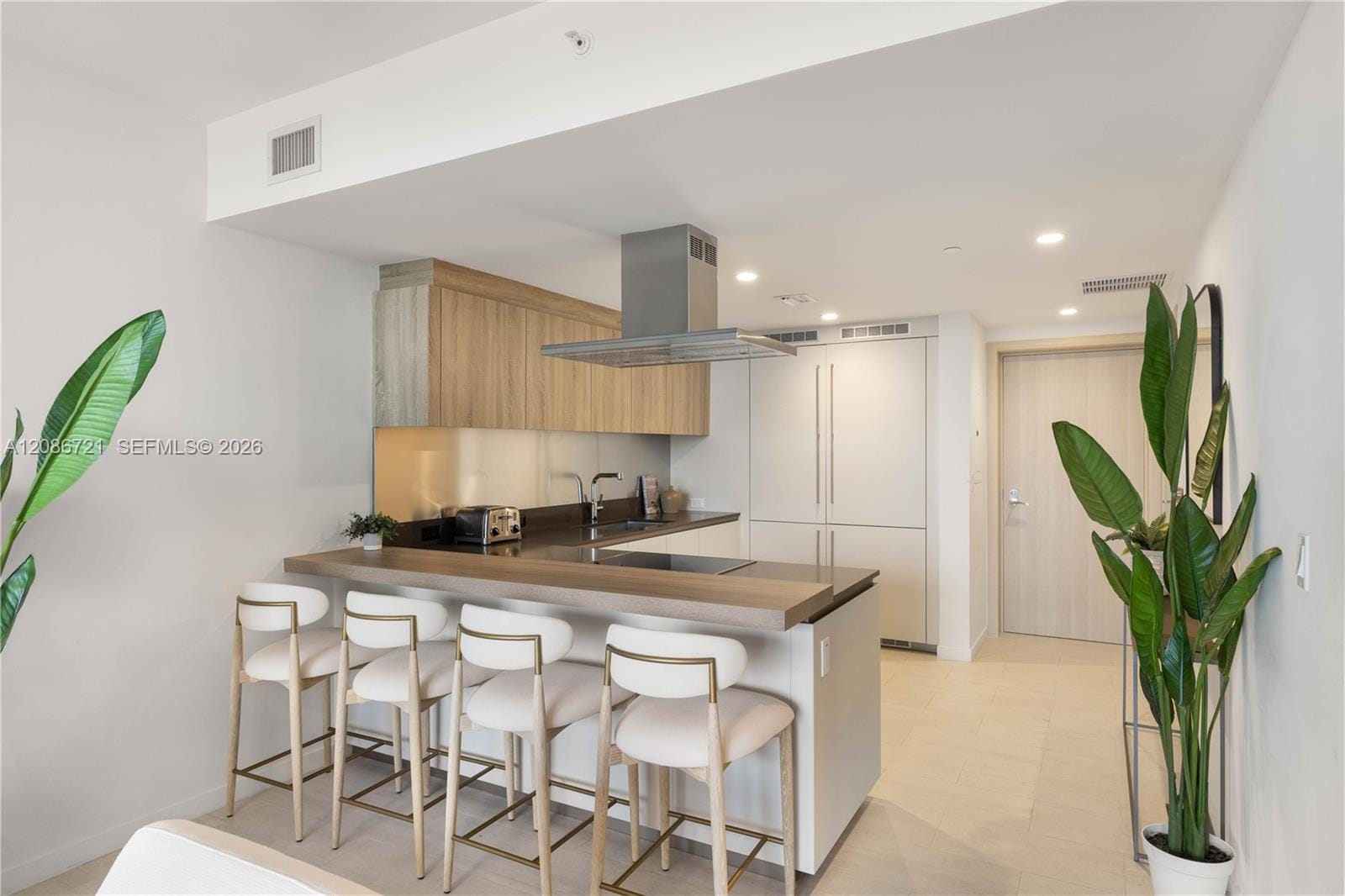 1000 Brickell Plaza 2704 — photo 8