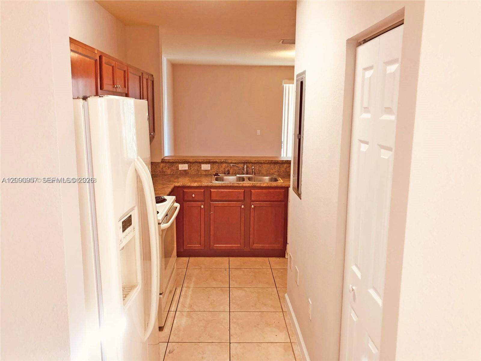 2884 SE 2nd Drive 2 — photo 4