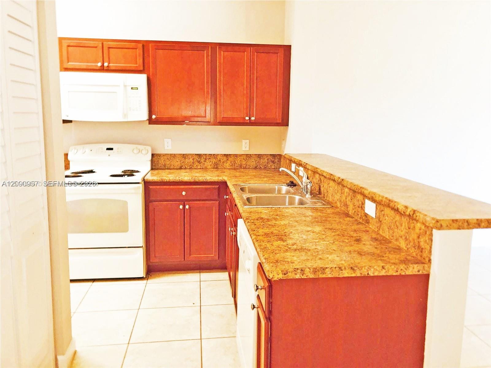 2884 SE 2nd Drive 2 — photo 5