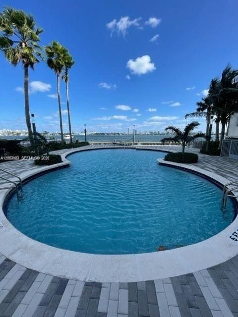 7501 E Treasure Drive 9R, North Bay Village, FL 33141
