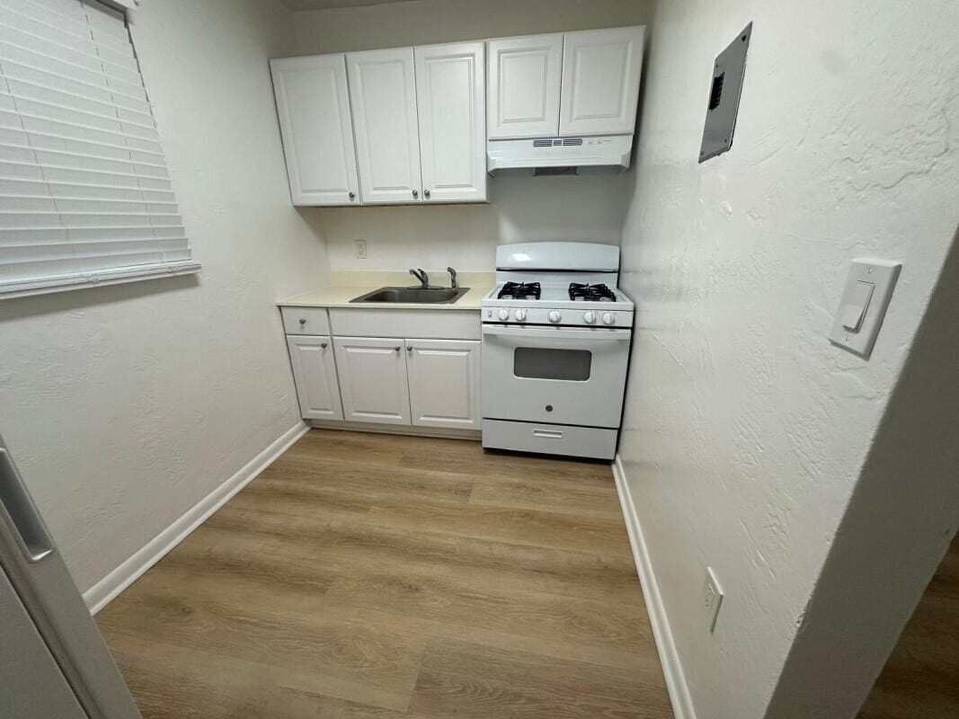 3631 Thomas Avenue 4 — photo 2