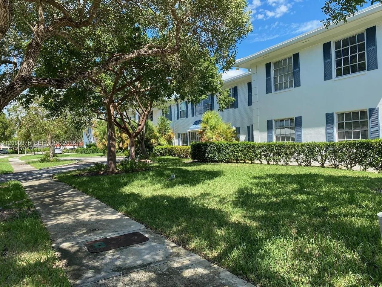 2151 NE 68th Street 209, Fort Lauderdale, FL 33308 photo 8