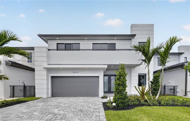 19638 NE 14th Avenue 19638, Miami, FL 33179