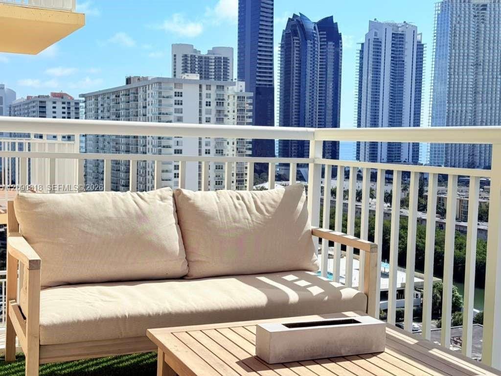 251 174th Street 1712, Sunny Isles Beach, FL 33160 photo 3