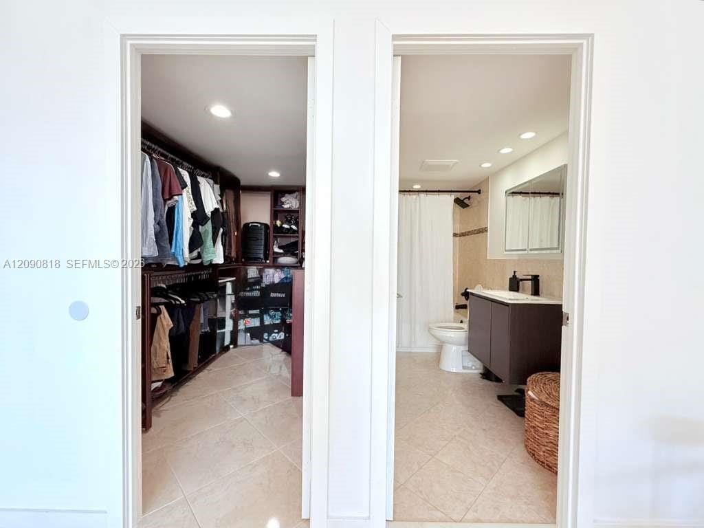 251 174th Street 1712, Sunny Isles Beach, FL 33160 photo 24