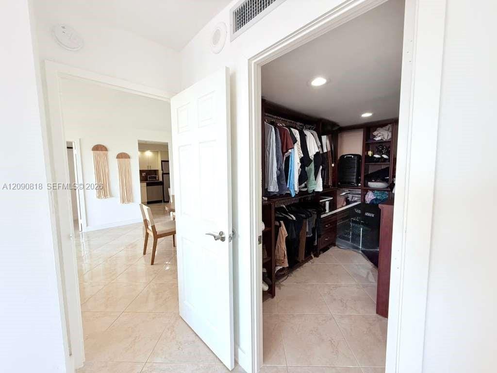 251 174th Street 1712, Sunny Isles Beach, FL 33160 photo 10