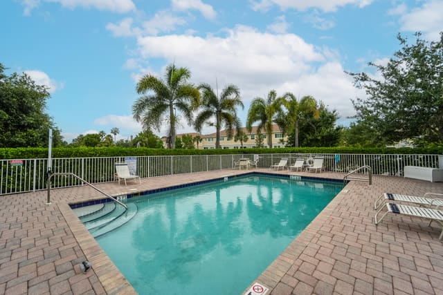 6128 SE PORTOFINO Circle 104, Hobe Sound, FL 33455