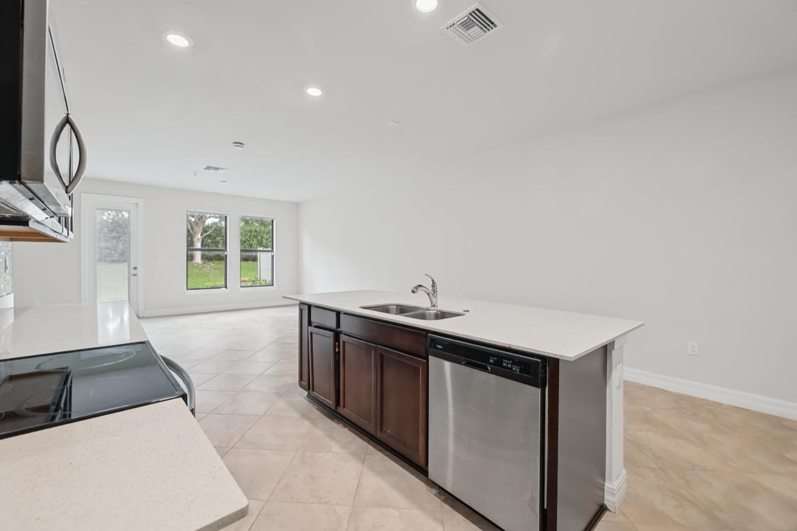 4488 Appleton Circle E — photo 8