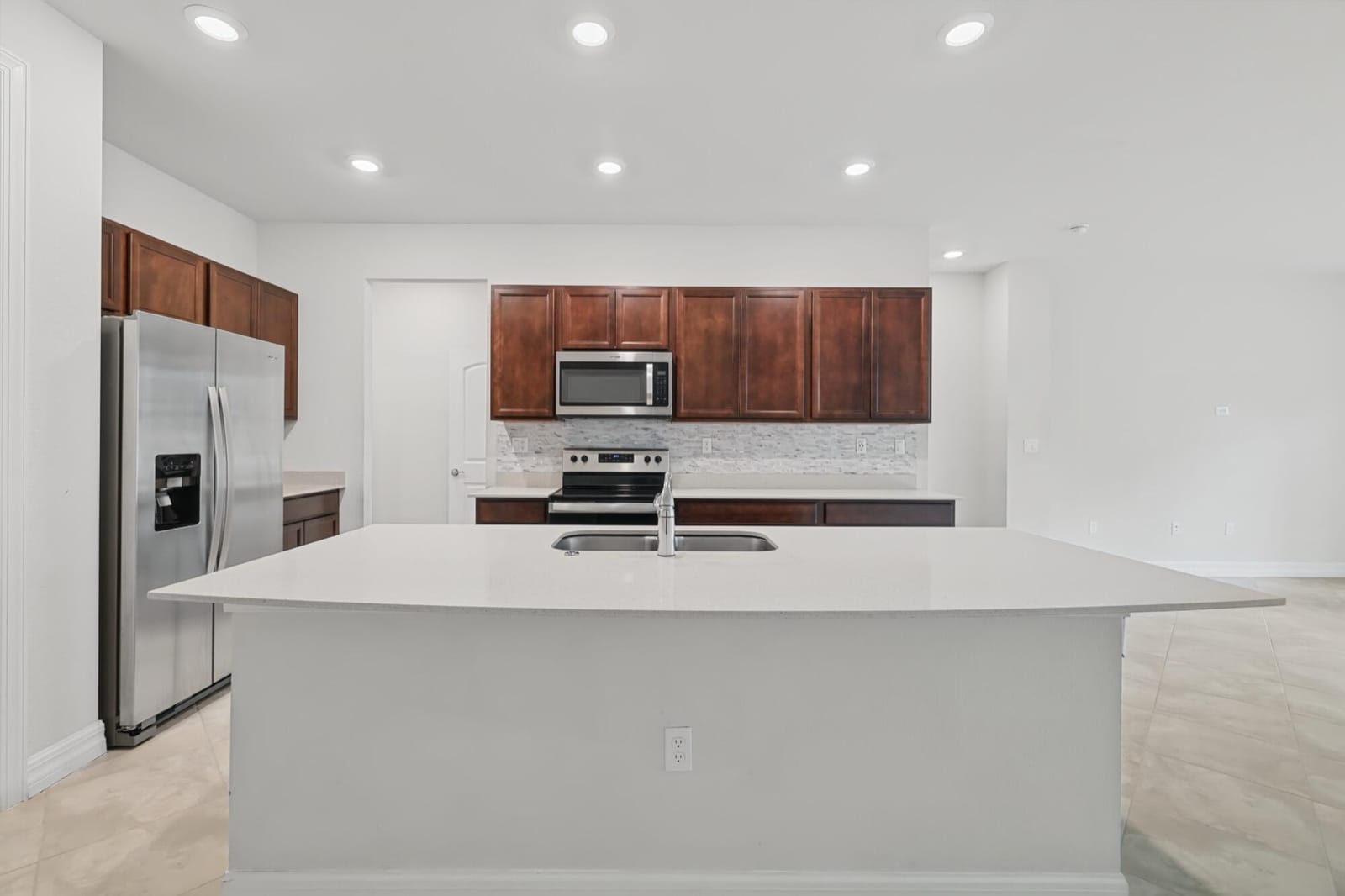 4488 Appleton Circle E — photo 9
