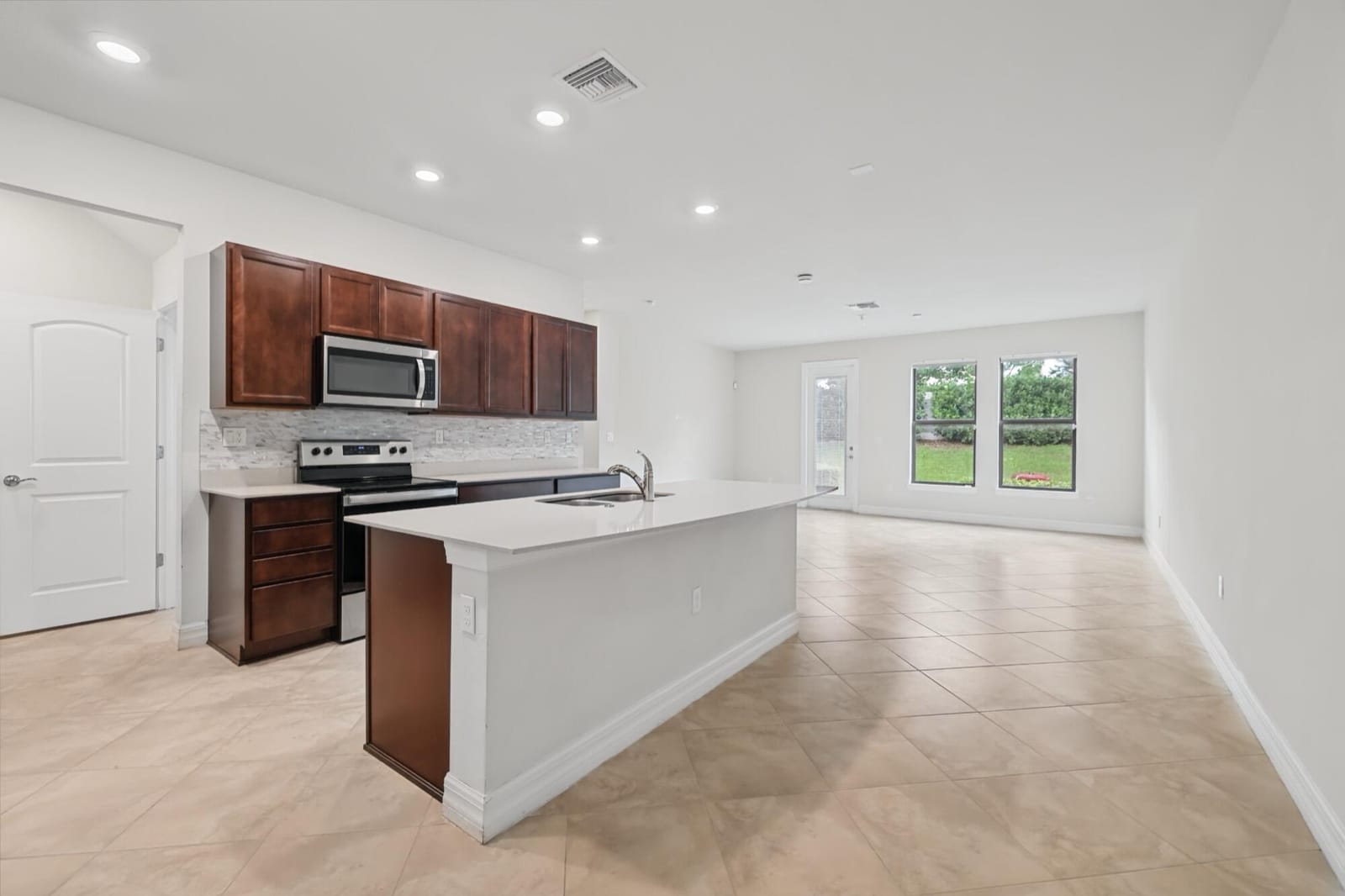 4488 Appleton Circle E — photo 4