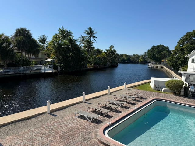 1816 E OAKLAND PARK Boulevard 74, Oakland Park, FL 33306