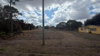 Avenue R — photo 2