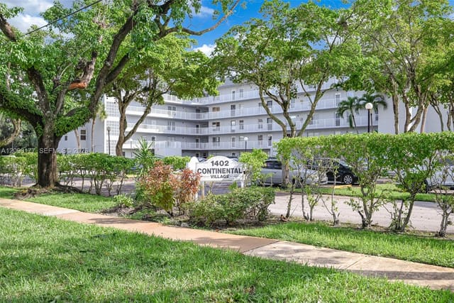1402 NW 80th Avenue 103, Margate, FL 33063