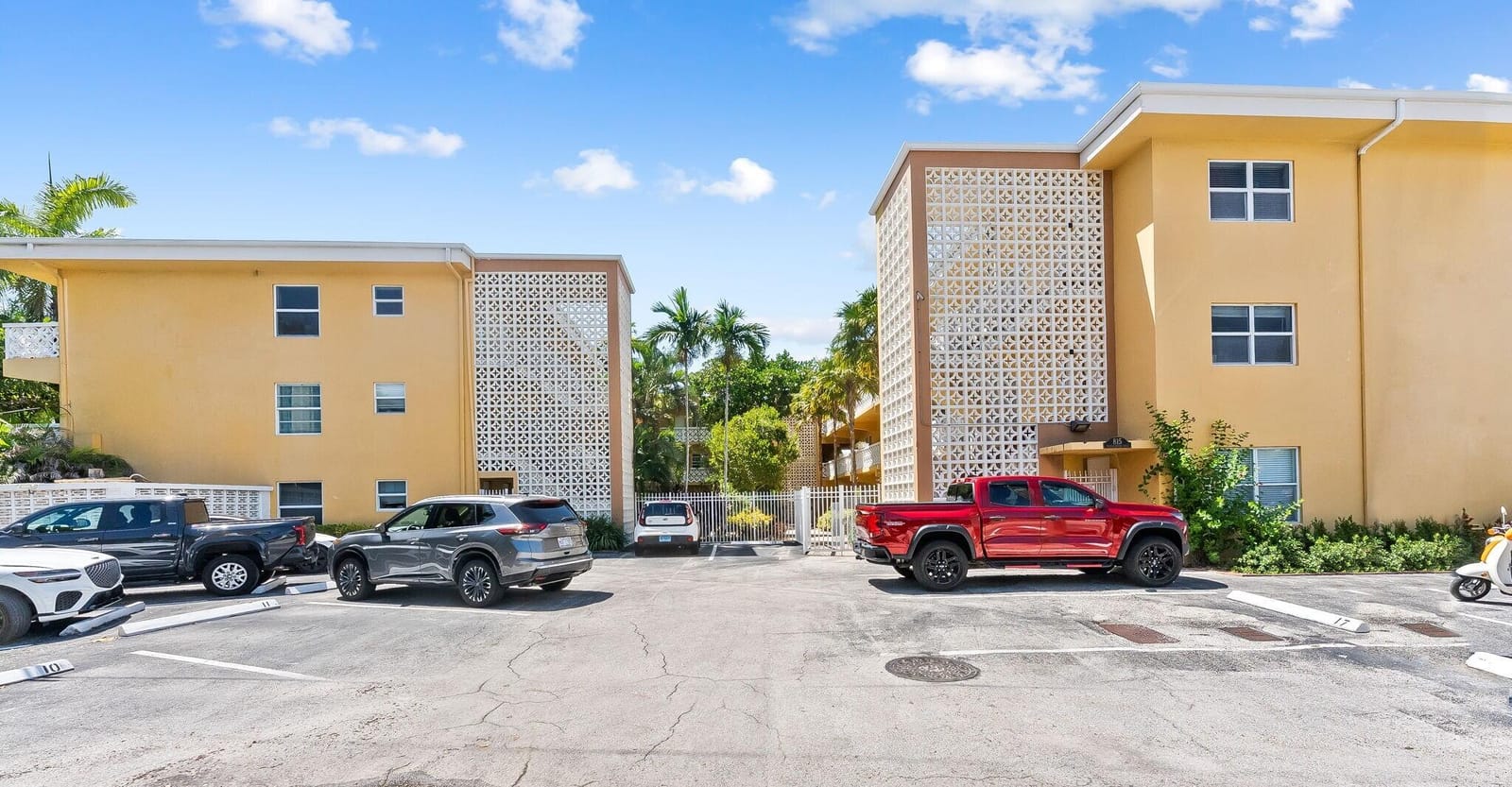 815 Middle River Drive 202, Fort Lauderdale, FL 33304 photo 22