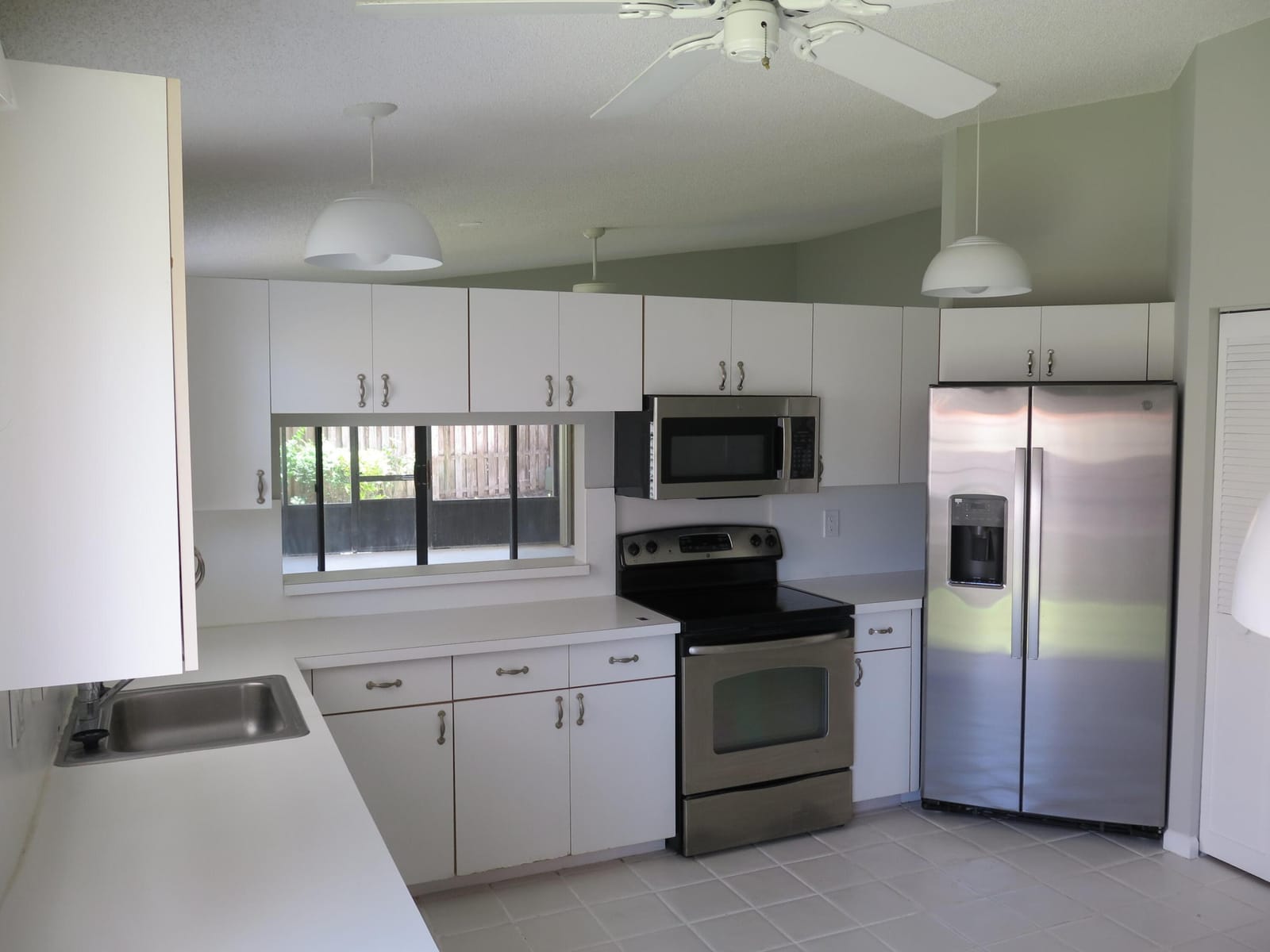 2668 La Lique Circle — photo 9