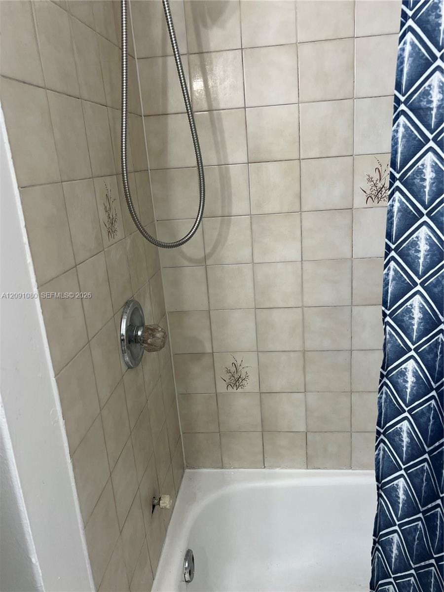 5366 W 26th Avenue 121, Hialeah, FL 33016 photo 15