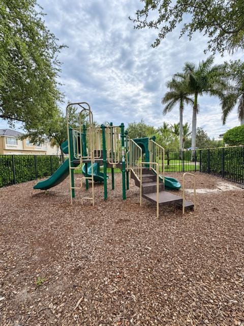 1571 SE HAMPSHIRE Way 102, Stuart, FL 34994 photo 14