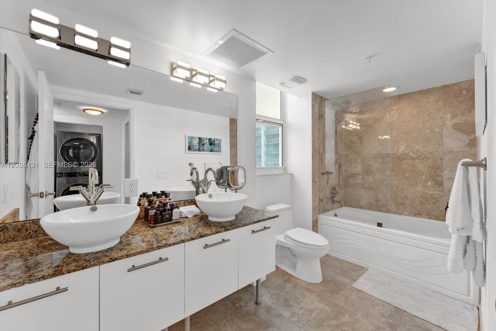 41 SE 5th Street 801, Miami, FL 33131 photo 18