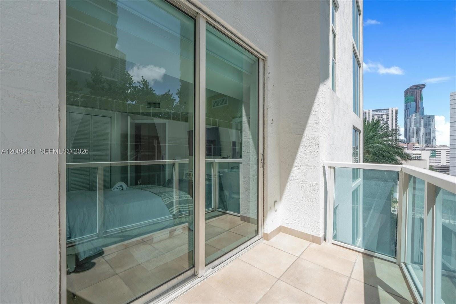 41 SE 5th Street 801, Miami, FL 33131 photo 22