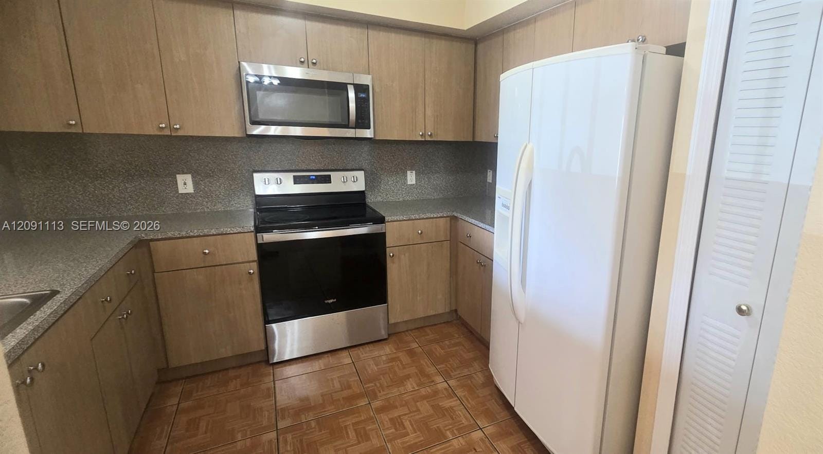 9300 Fontainebleau Boulevard E213 — photo 4