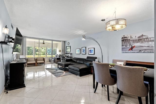 3151 S PALM AIRE Drive 108, Pompano Beach, FL 33069