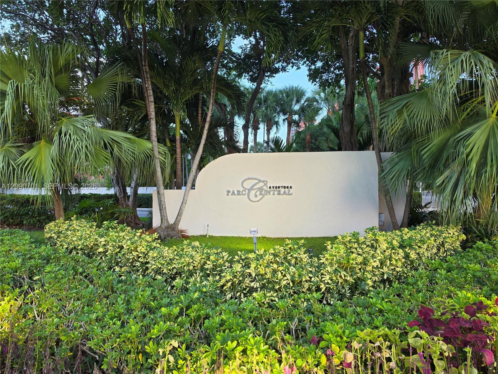 3300 NE 191st Street 608, Aventura, FL 33180