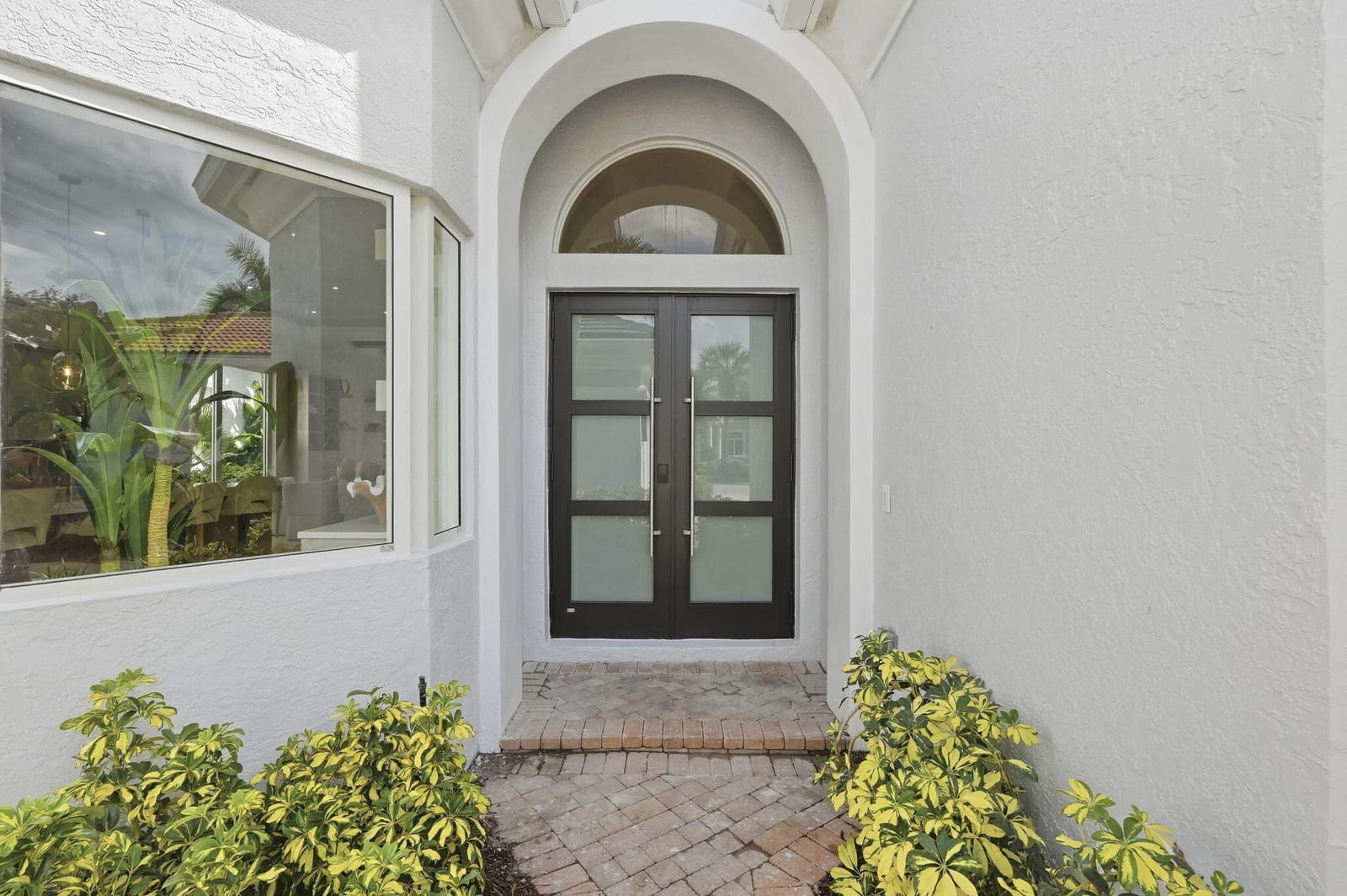 7695 VILLA D ESTE Way — photo 2