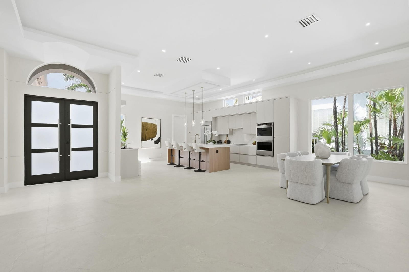 7695 VILLA D ESTE Way — photo 3