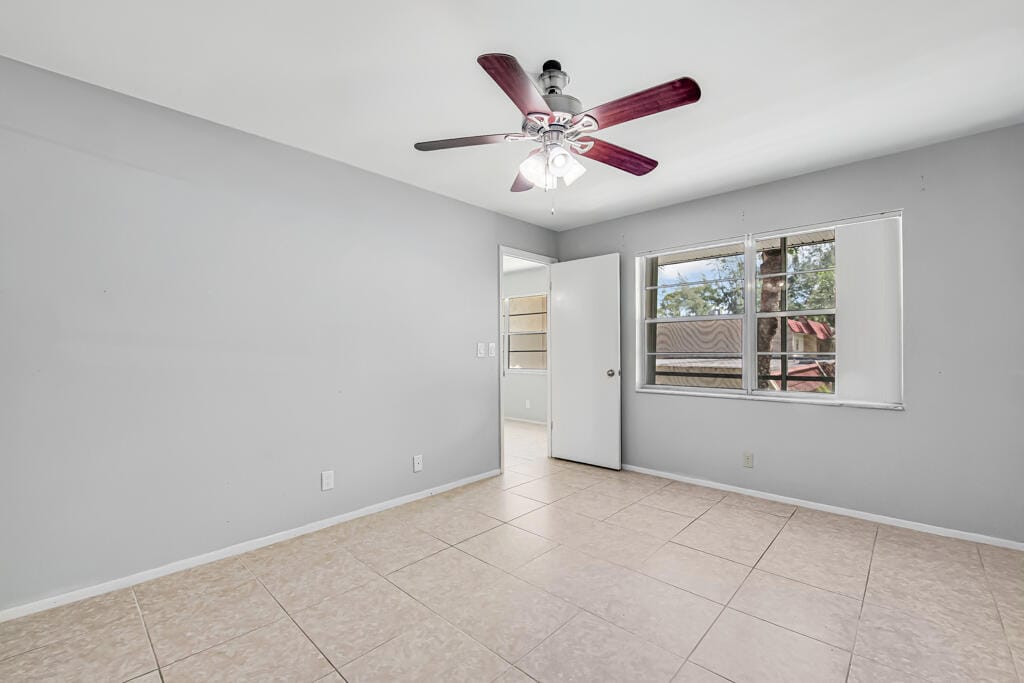 445 LAKE FRANCES Drive 445, West Palm Beach, FL 33411 photo 13