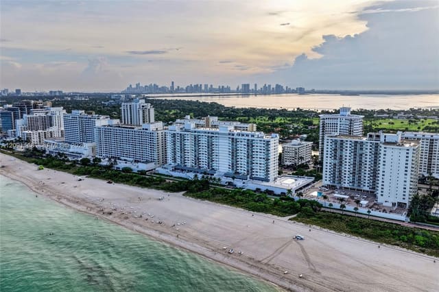 5601 Collins Avenue 1716, Miami Beach, FL 33140