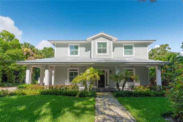 12100 SE Colby Avenue, Hobe Sound, FL 33455