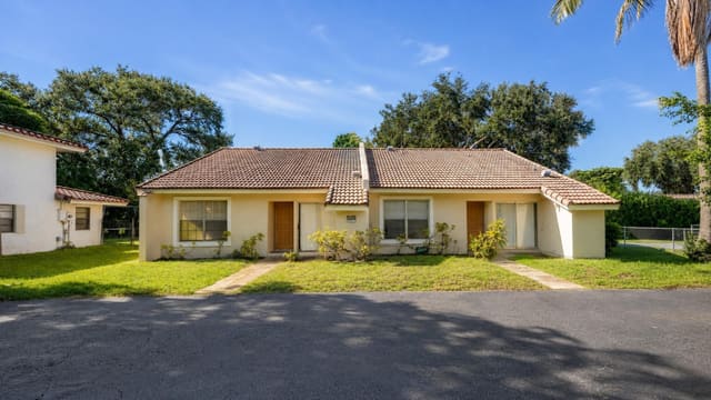 10880 NW 45th Street, Coral Springs, FL 33065