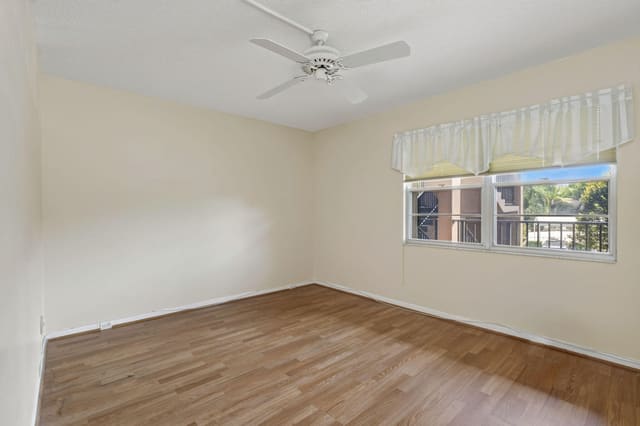 300 SW 130TH Terrace 202B, Pembroke Pines, FL 33027