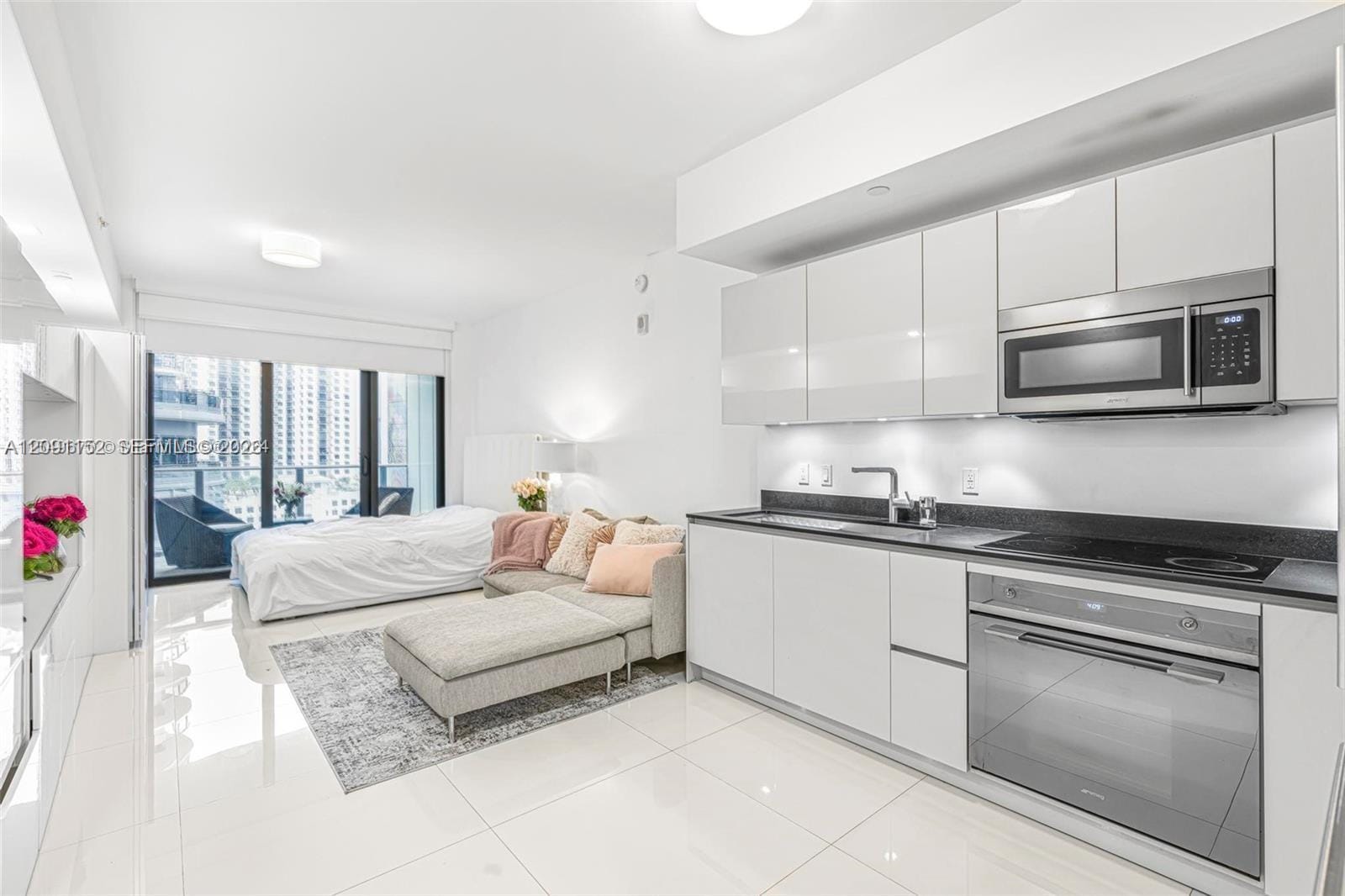 1010 Brickell Avenue 1710, Miami, FL 33131 photo 3