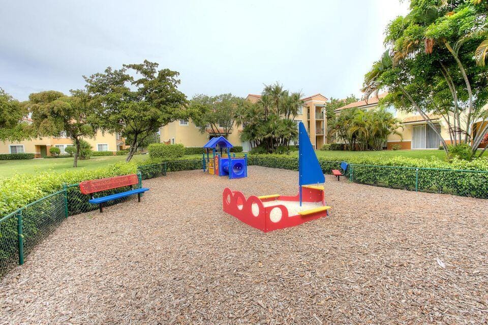 135 Yacht Club Way 207, Hypoluxo, FL 33462 photo 20