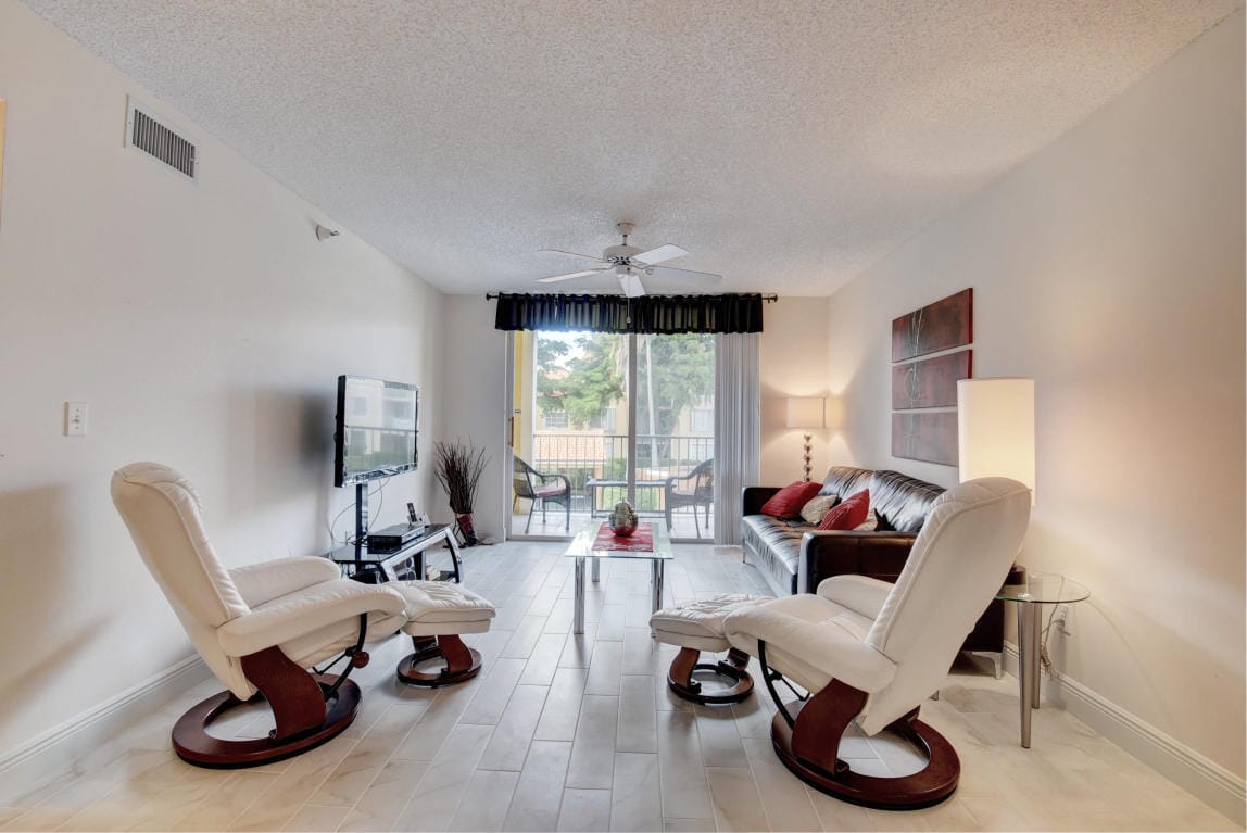135 Yacht Club Way 207, Hypoluxo, FL 33462 photo 5