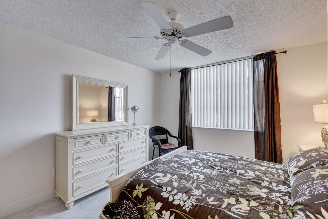 135 Yacht Club Way 207, Hypoluxo, FL 33462 photo 7