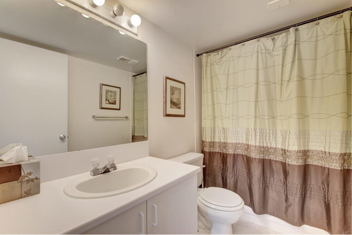 135 Yacht Club Way 207, Hypoluxo, FL 33462 photo 9