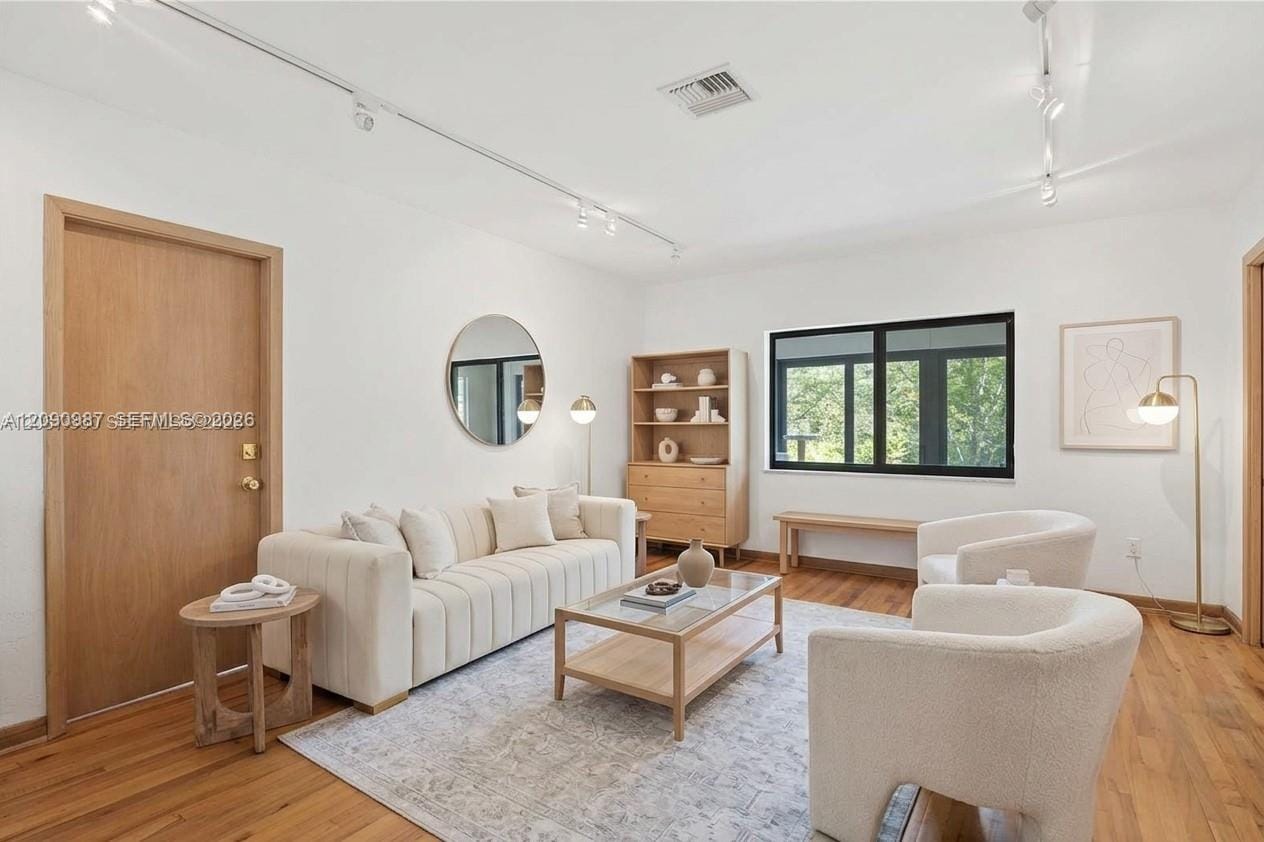 4152 Battersea Road 0, Miami, FL 33133 photo 4