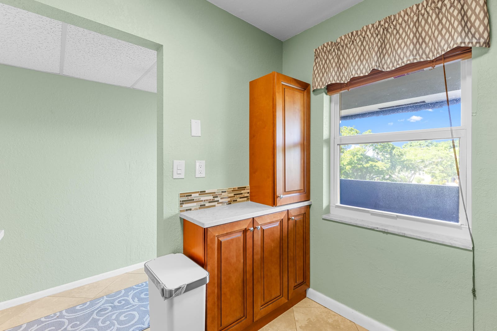 7797 GOLF CIR Drive 303, Margate, FL 33063 photo 12