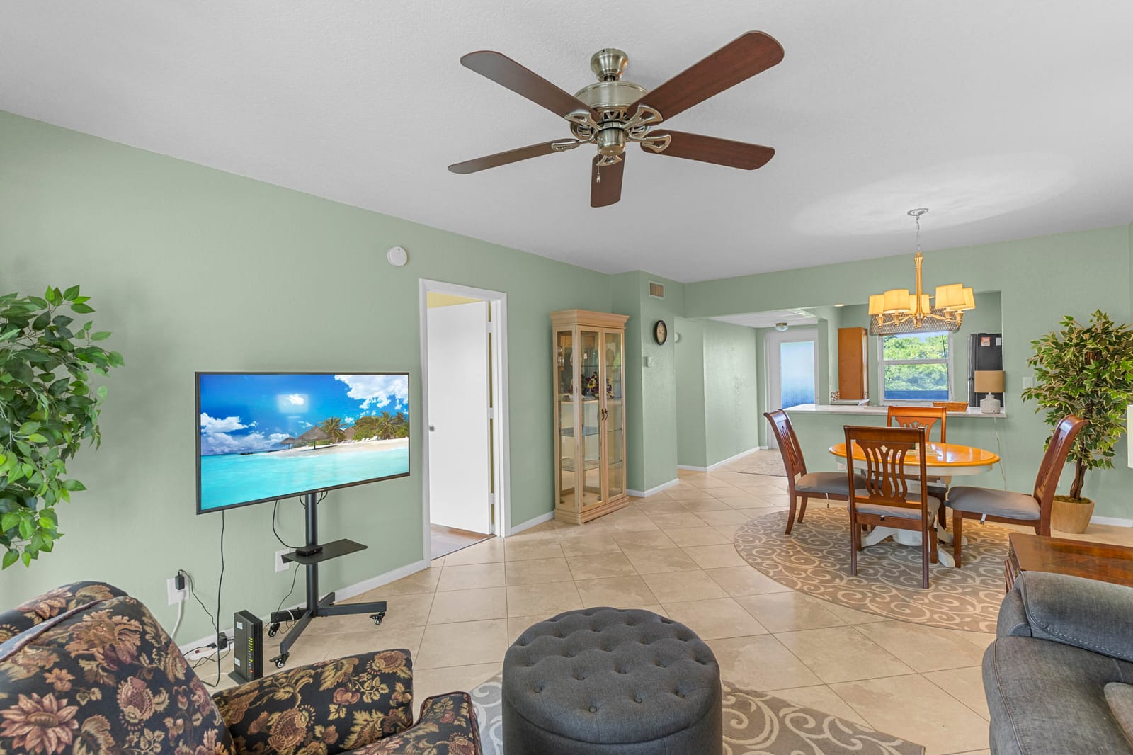 7797 GOLF CIR Drive 303, Margate, FL 33063 photo 17