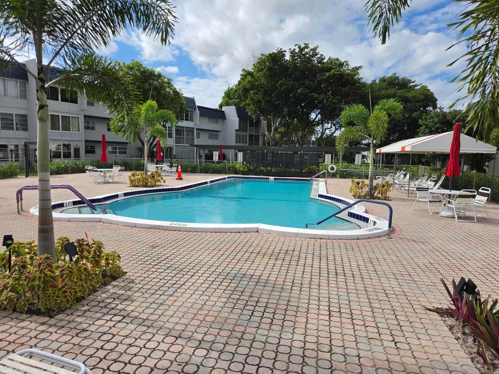 7797 GOLF CIR Drive 303, Margate, FL 33063 photo 29