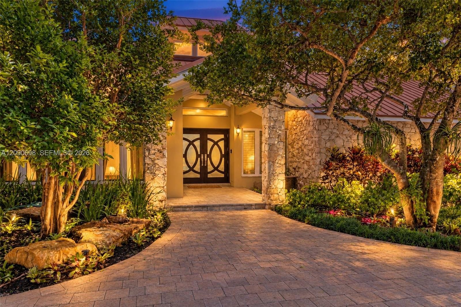 6915 SW 101st Street, Pinecrest, FL 33156