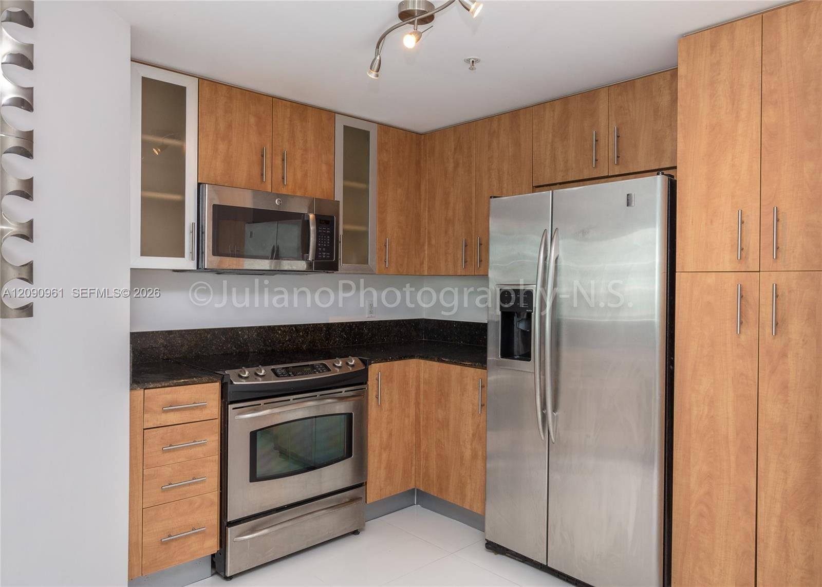 7910 Harbor Island Drive 507 — photo 11