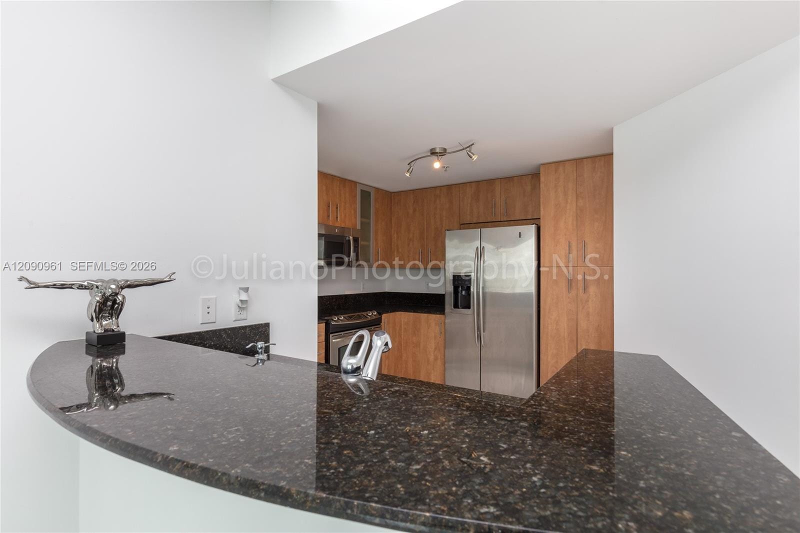 7910 Harbor Island Drive 507 — photo 12