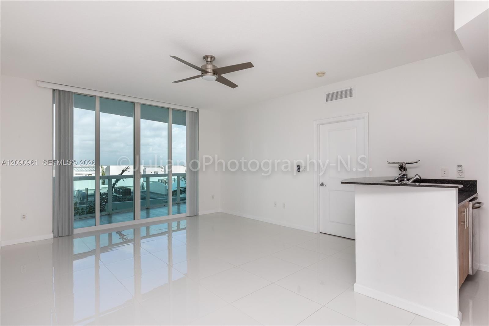 7910 Harbor Island Drive 507 — photo 8